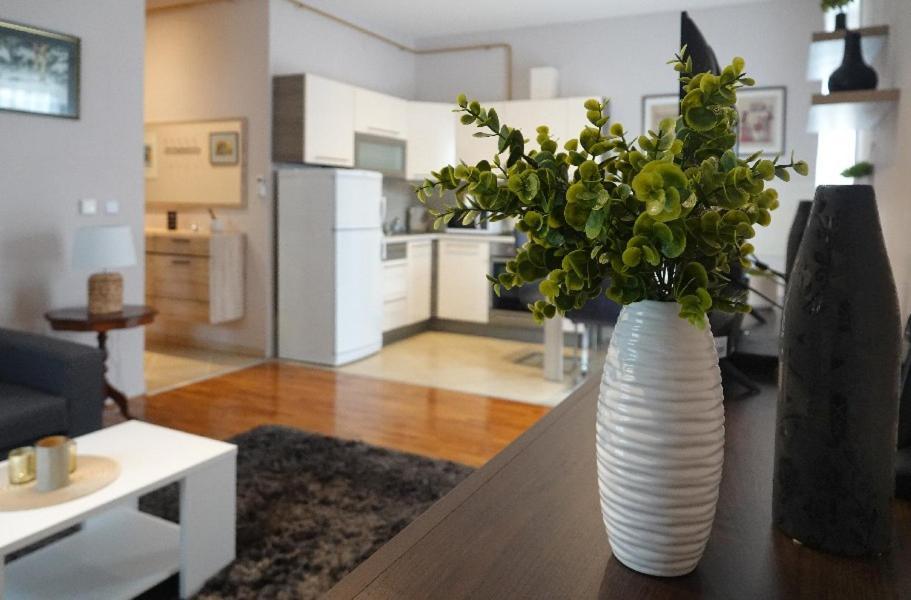 Apartman Gundulic Vinkovci Exteriör bild