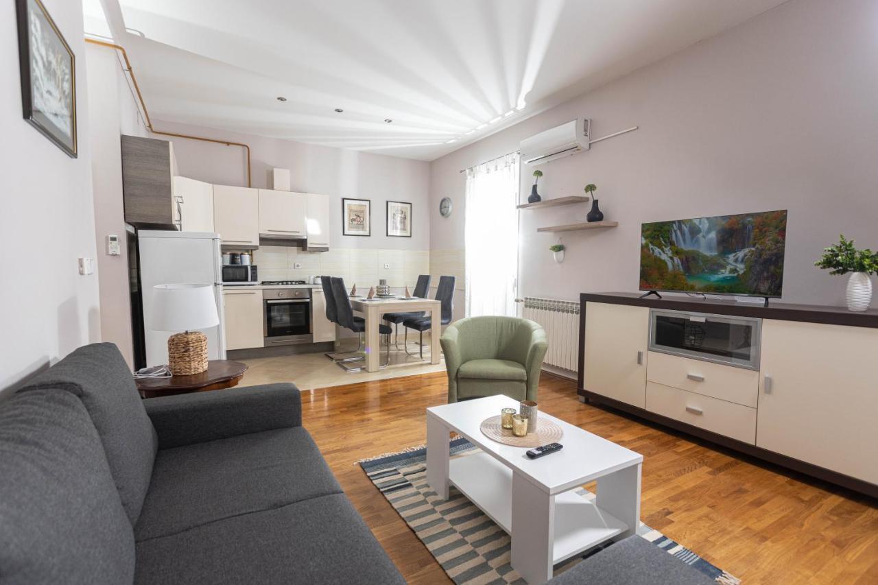 Apartman Gundulic Vinkovci Exteriör bild
