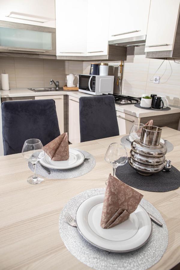 Apartman Gundulic Vinkovci Exteriör bild