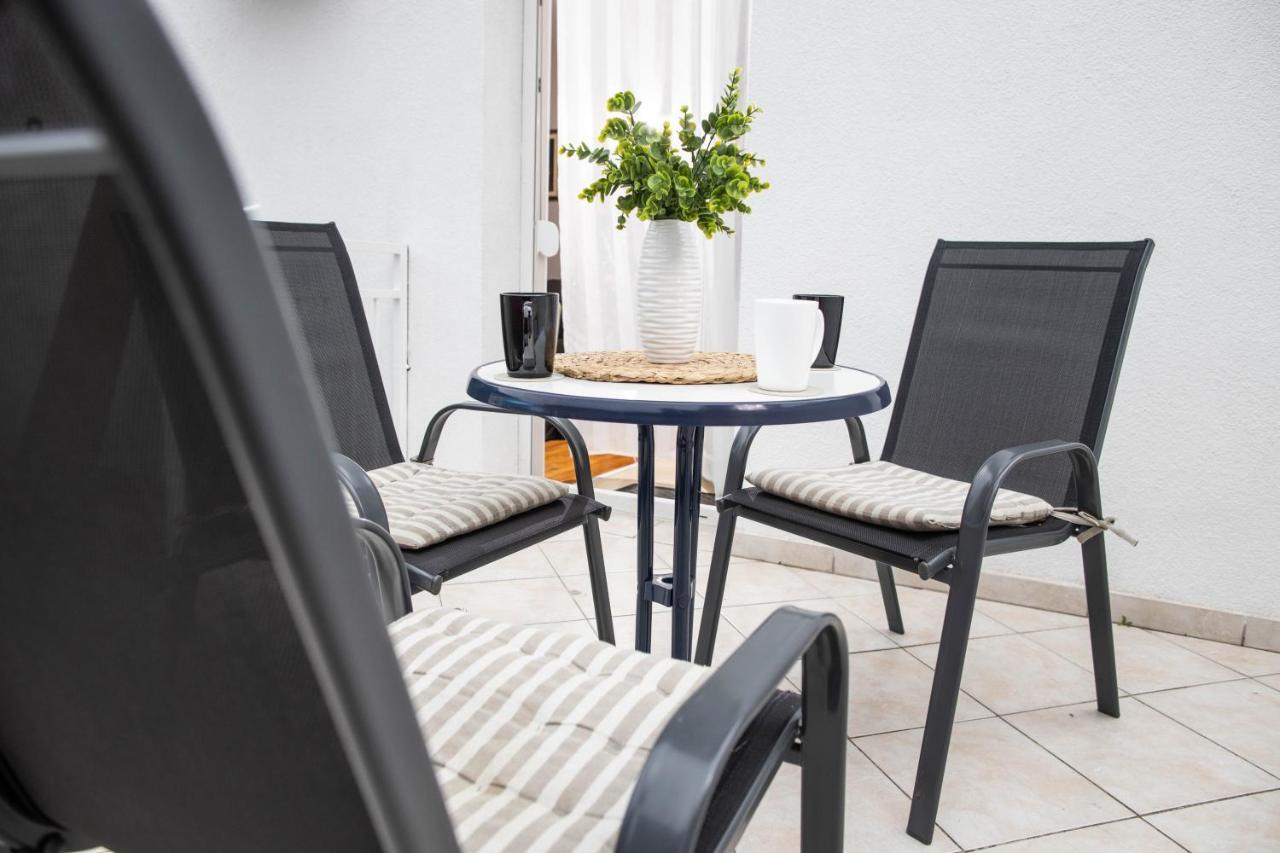 Apartman Gundulic Vinkovci Exteriör bild