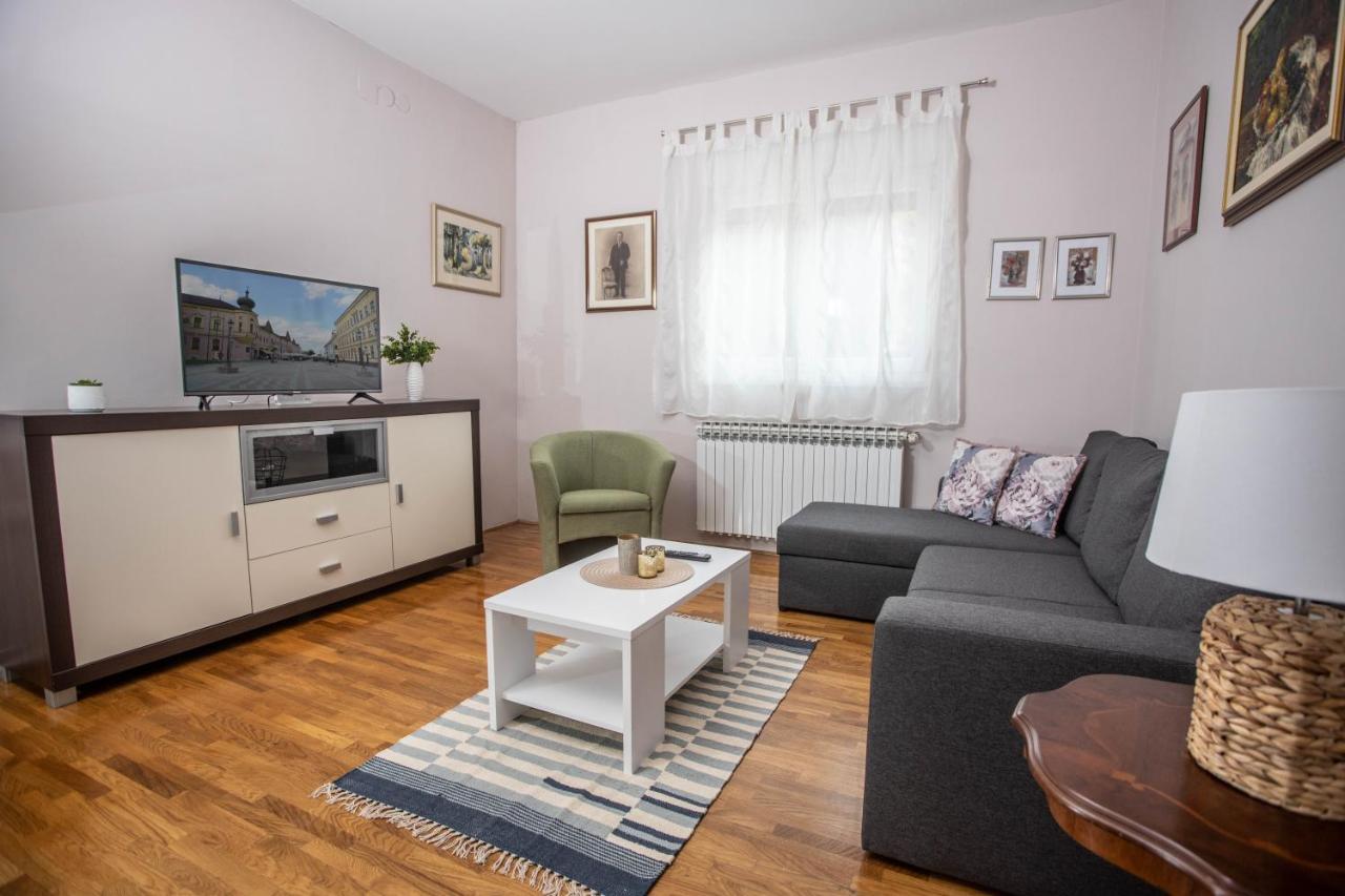 Apartman Gundulic Vinkovci Exteriör bild