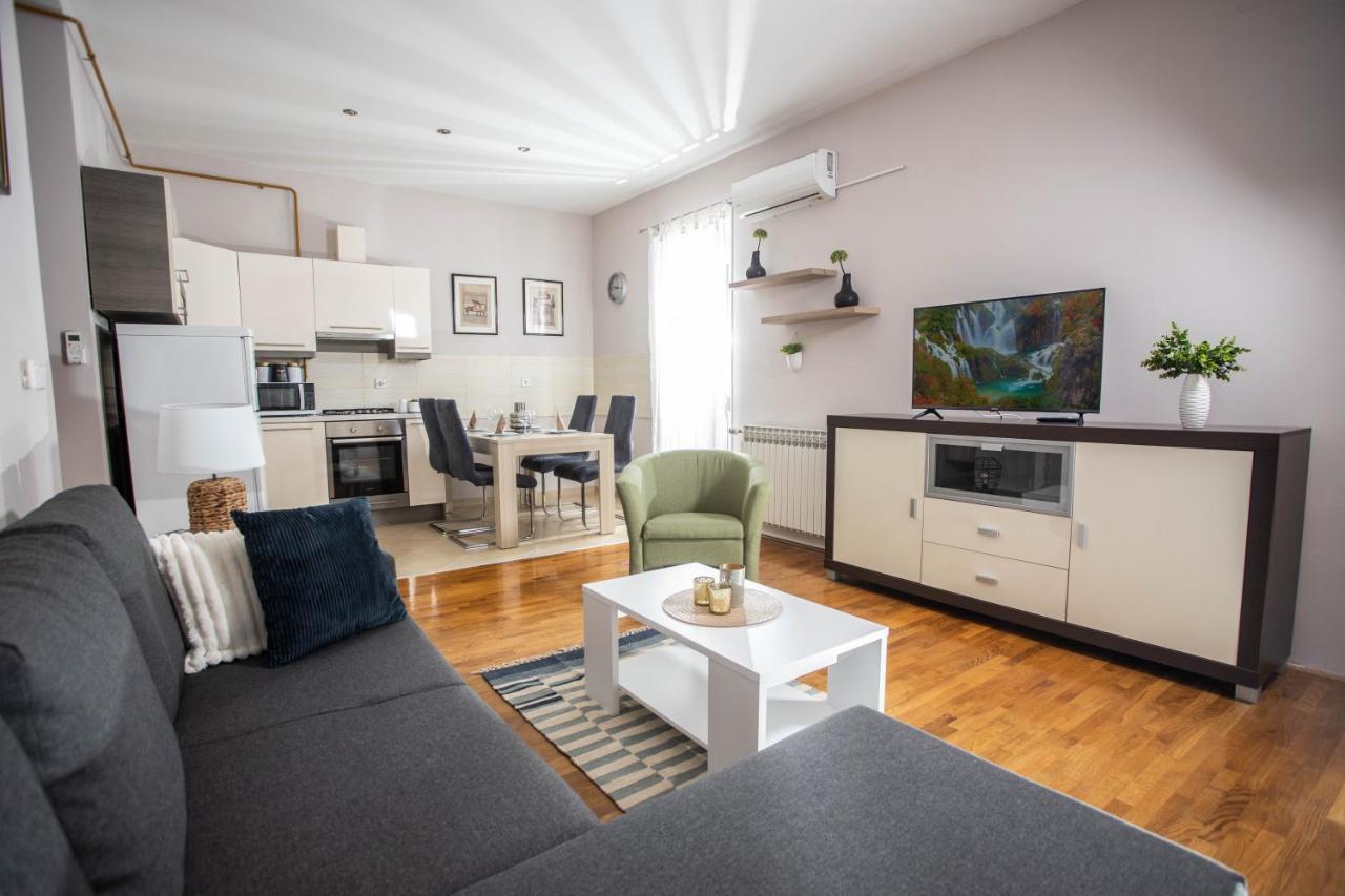 Apartman Gundulic Vinkovci Exteriör bild