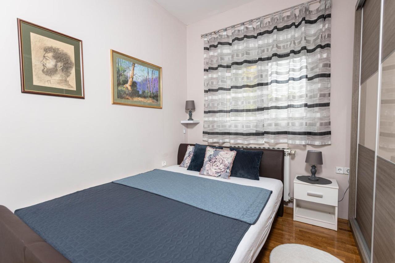 Apartman Gundulic Vinkovci Exteriör bild